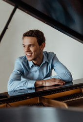 GABRIELE STRATA